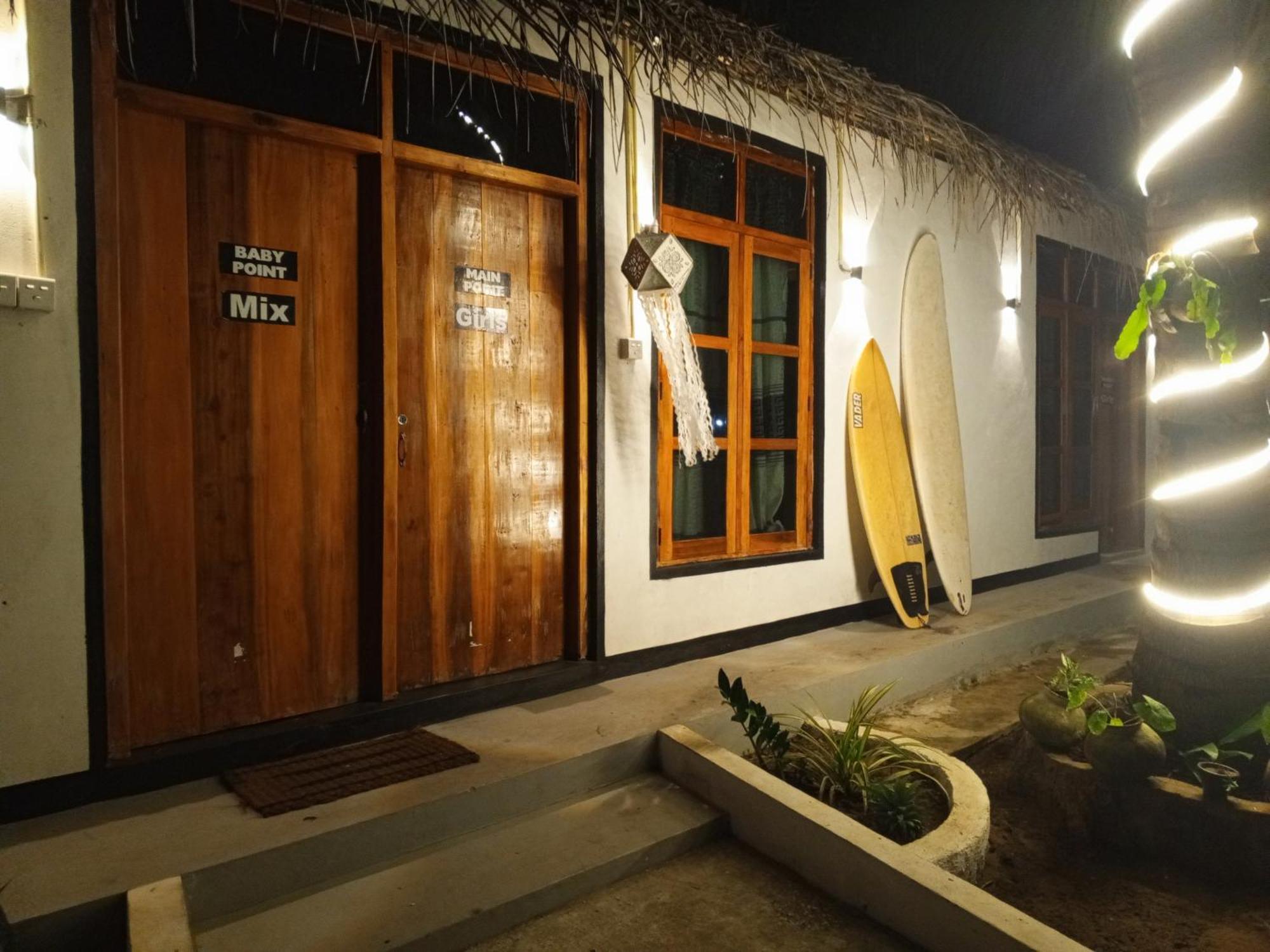 Surfing Lion Hostel آروغام المظهر الخارجي الصورة